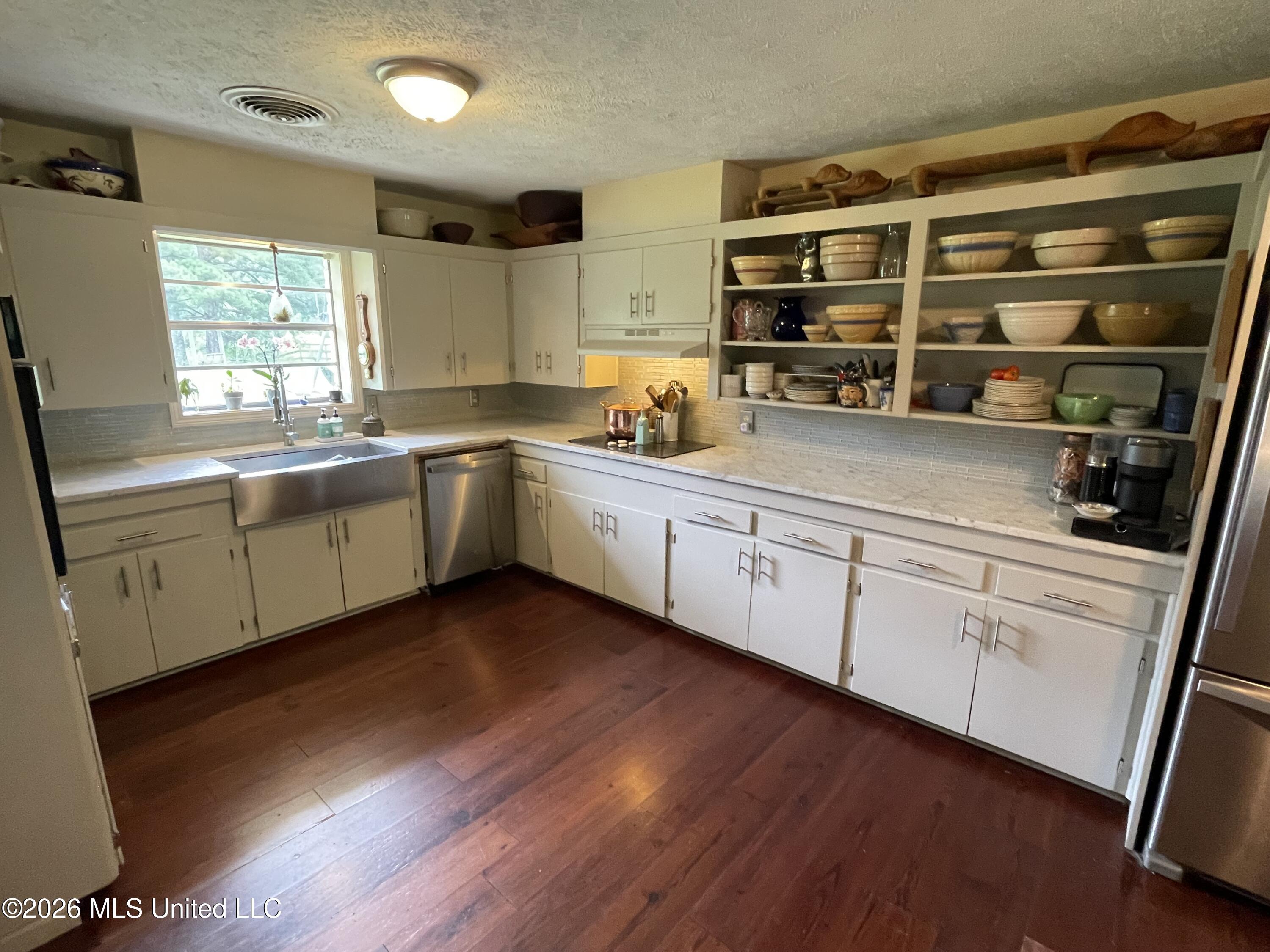 450 Hancock Road Property Photo 11