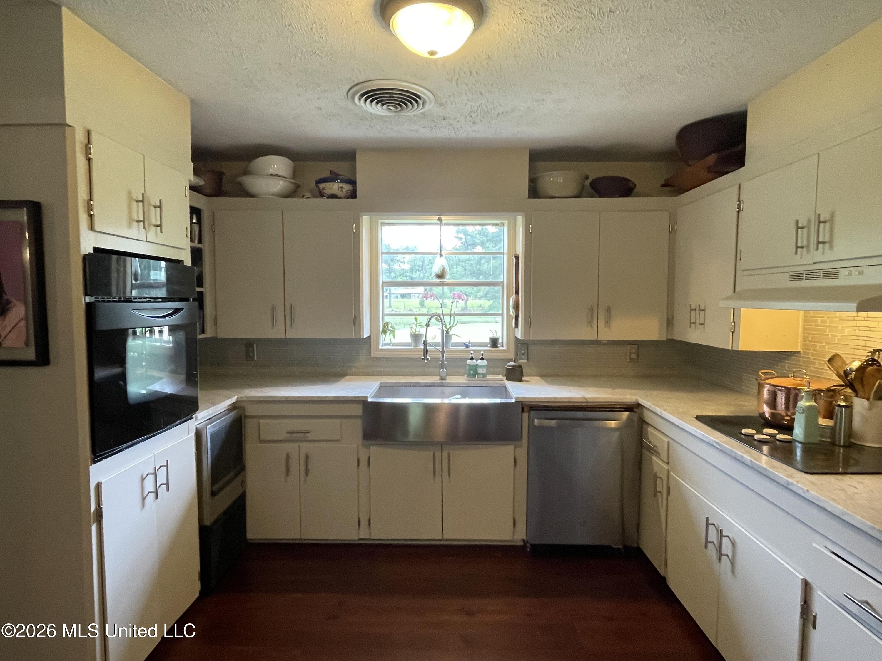 450 Hancock Road Property Photo 12