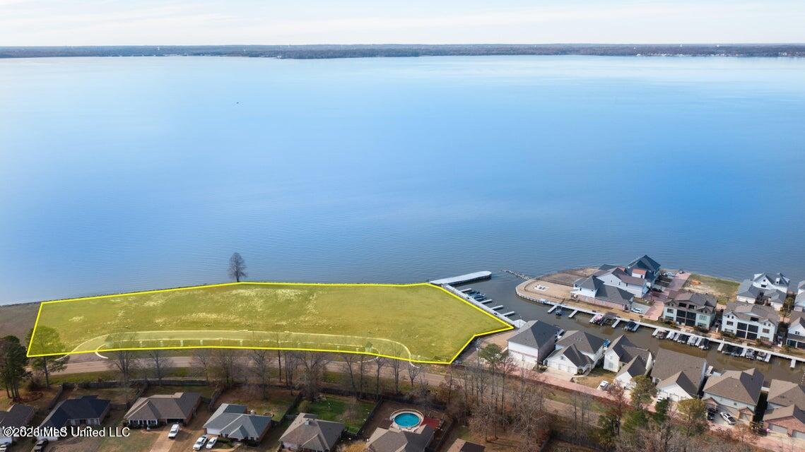 619 Osprey Cove Property Photo 3