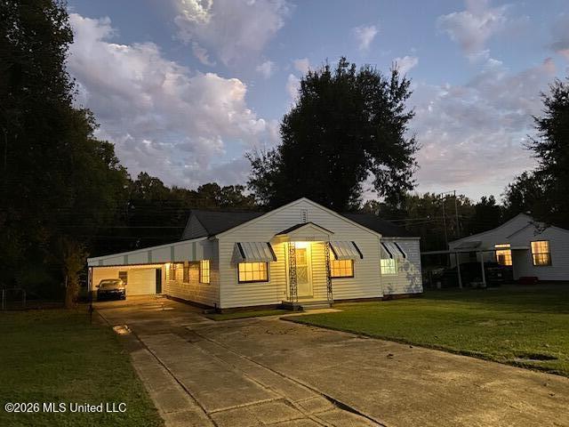 1005 Eastwood Road Property Photo 1