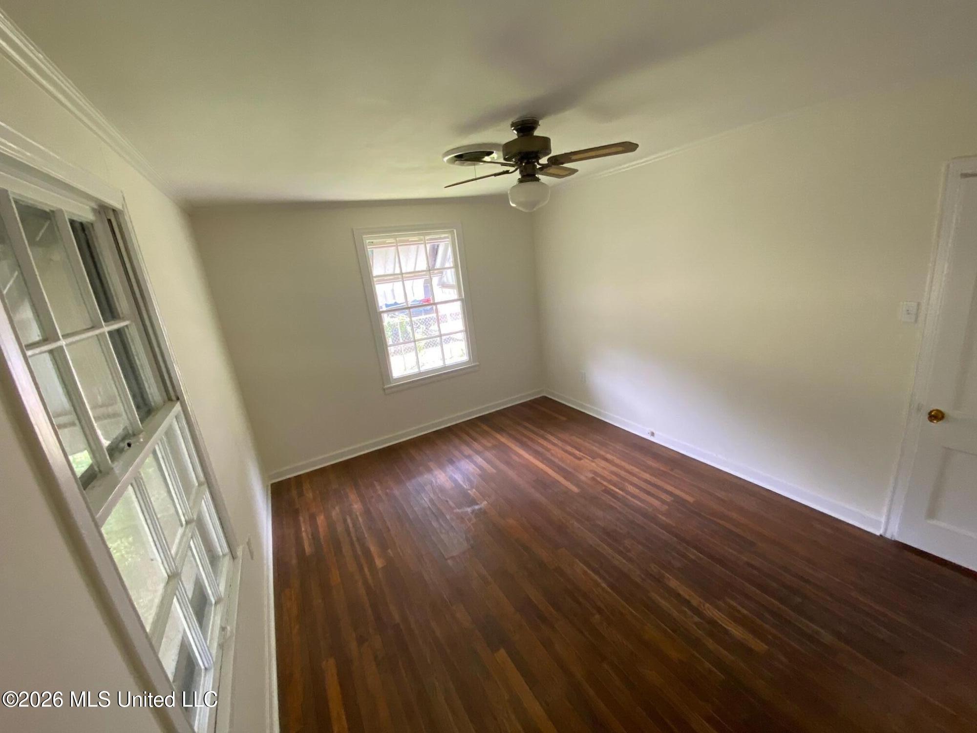 1005 Eastwood Road Property Photo 6