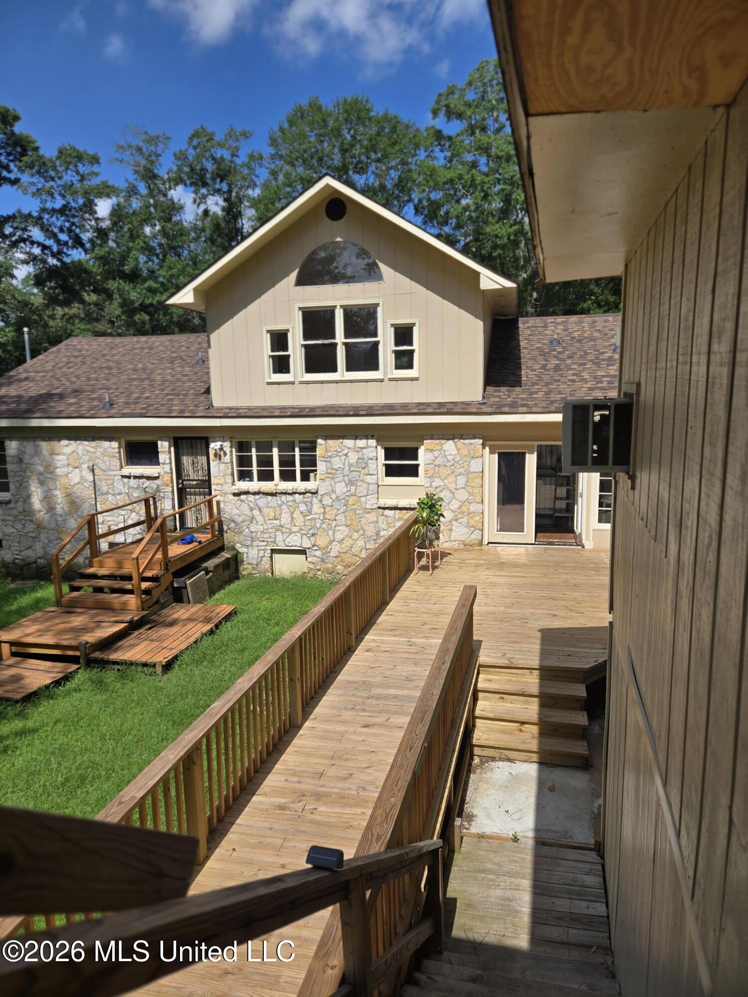 4634 Manila Drive Property Photo 4