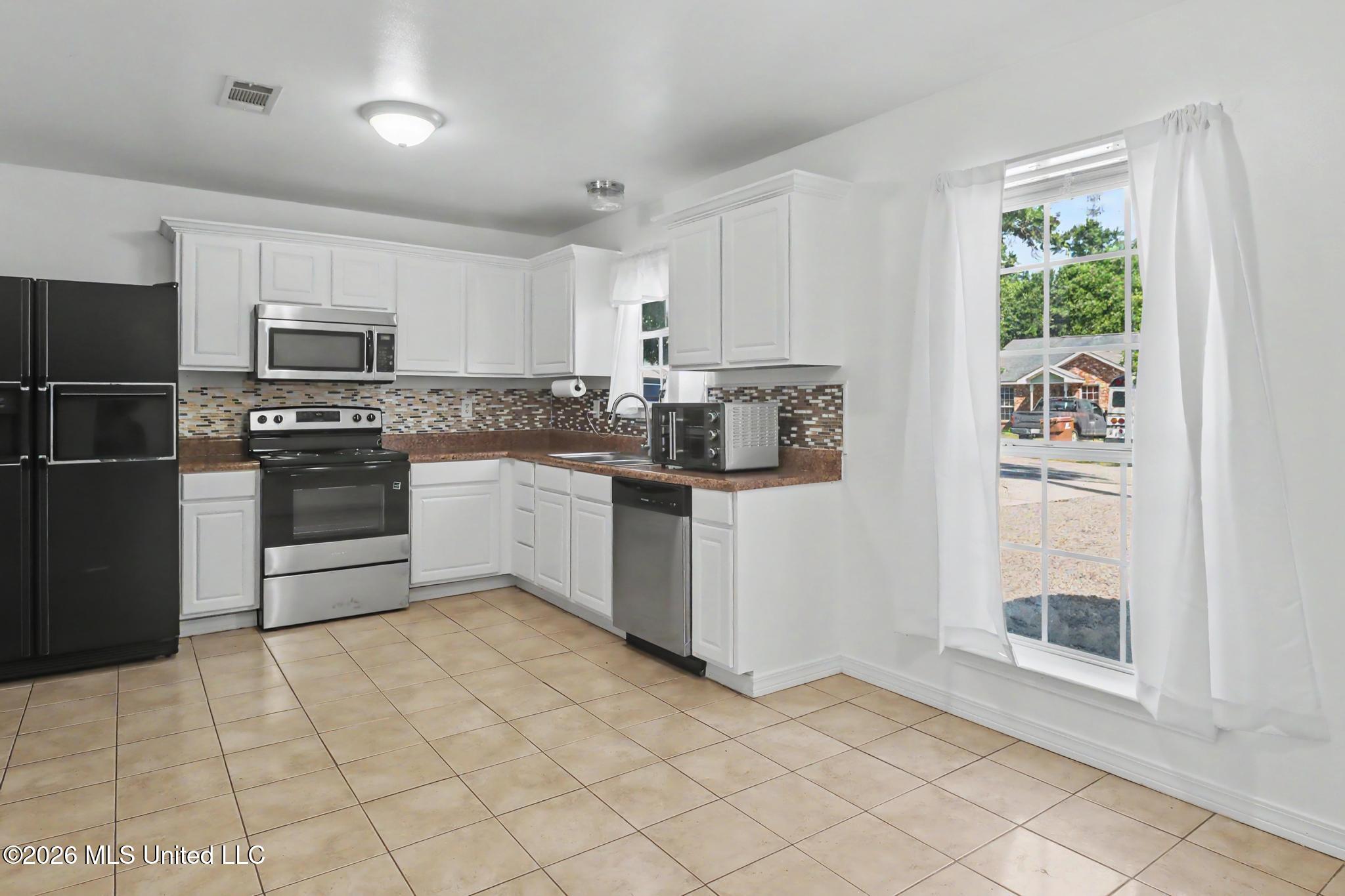1210 Seventh Street Property Photo 7