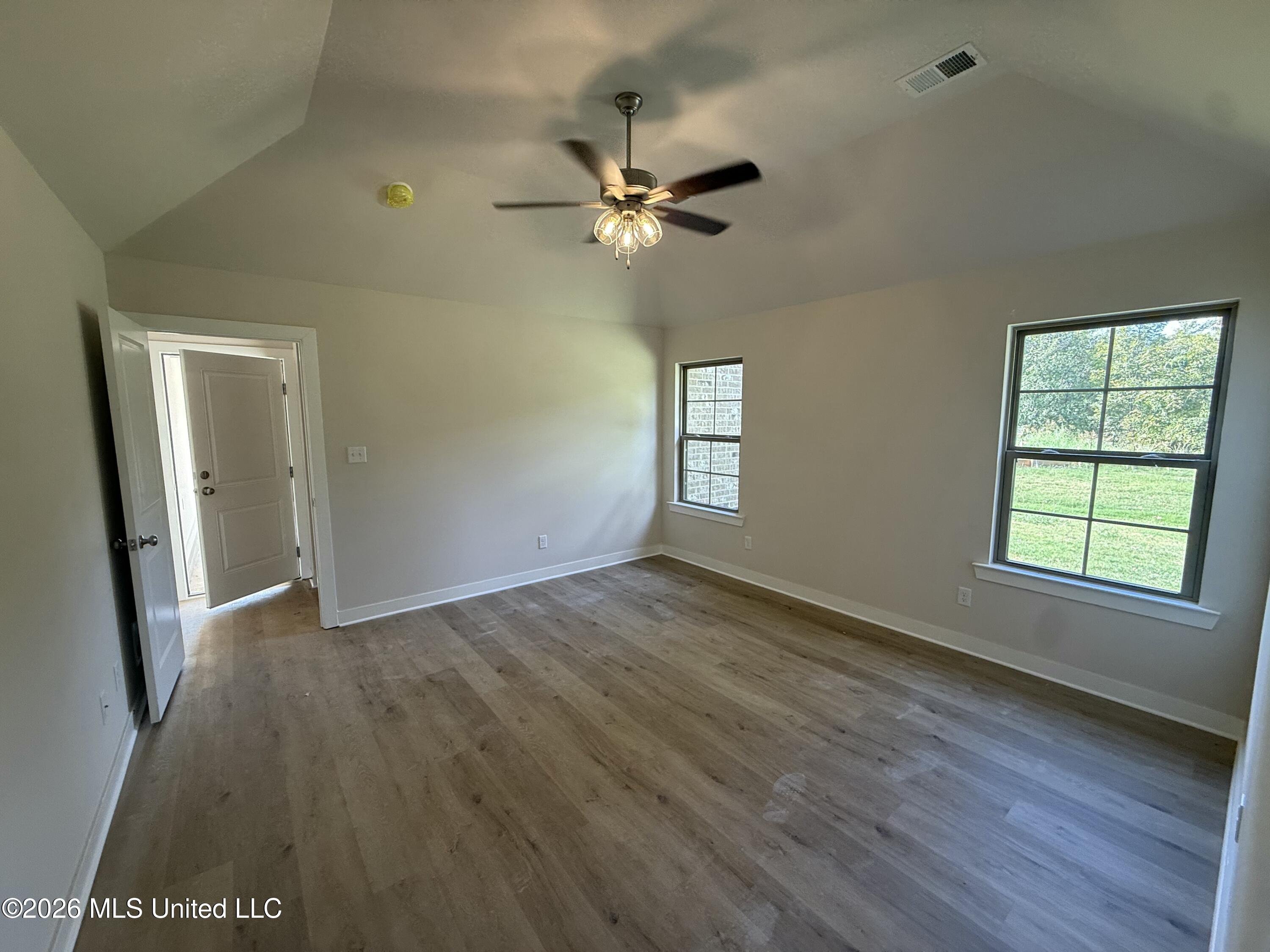 6604 Boxley Pointe Property Photo 4