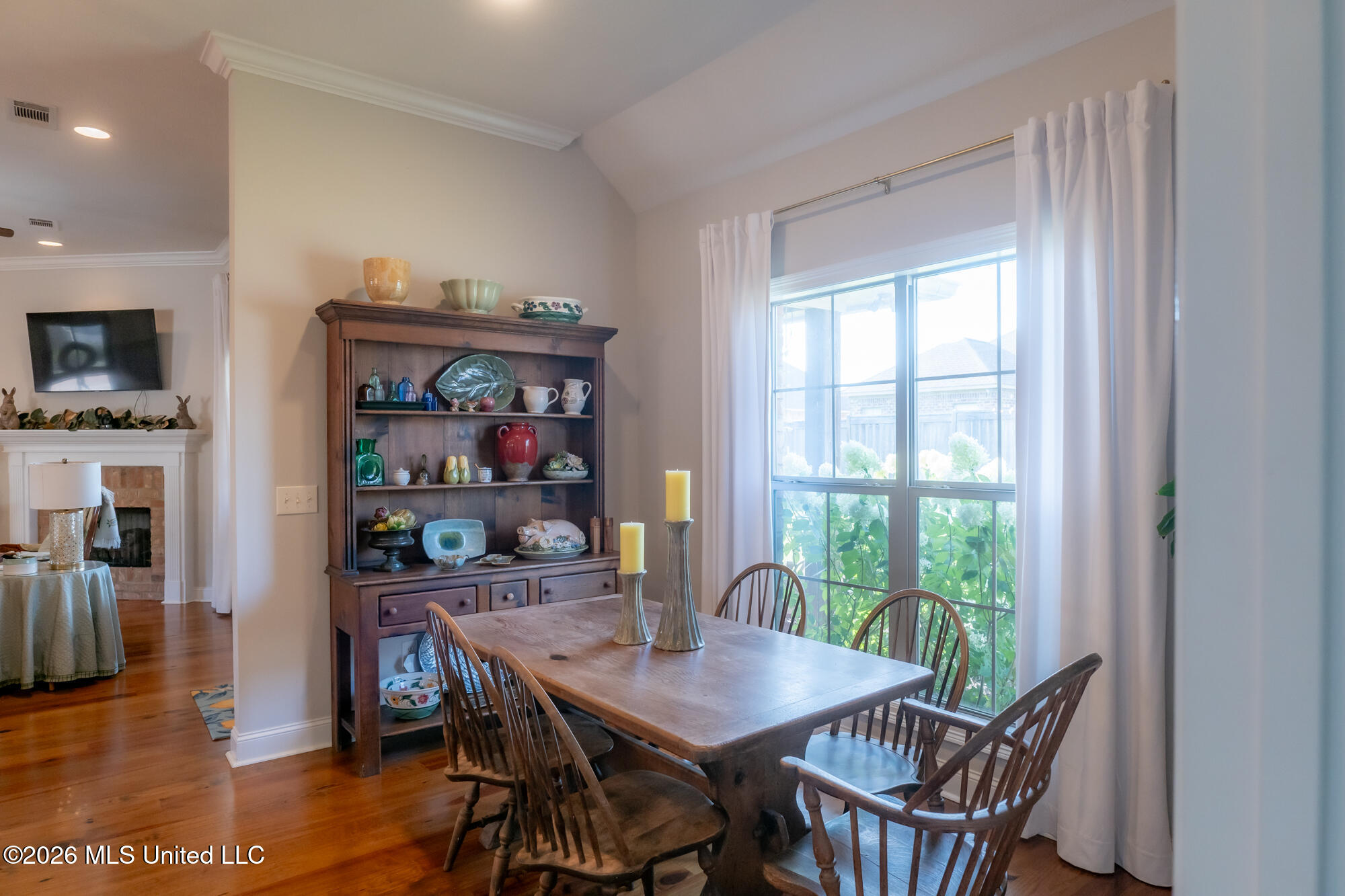128 Essen Lane Property Photo 8