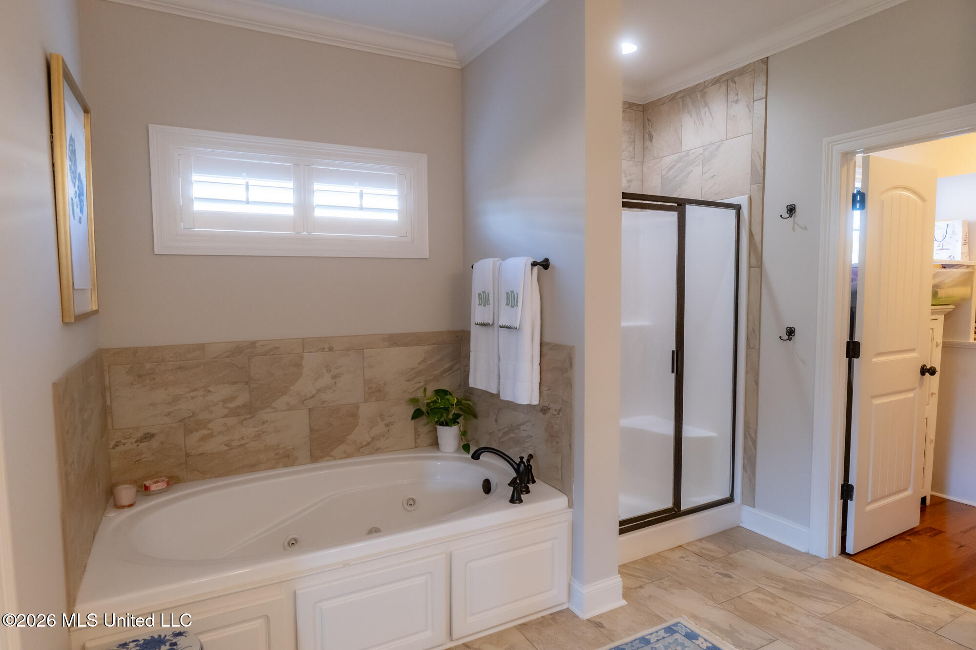128 Essen Lane Property Photo 13