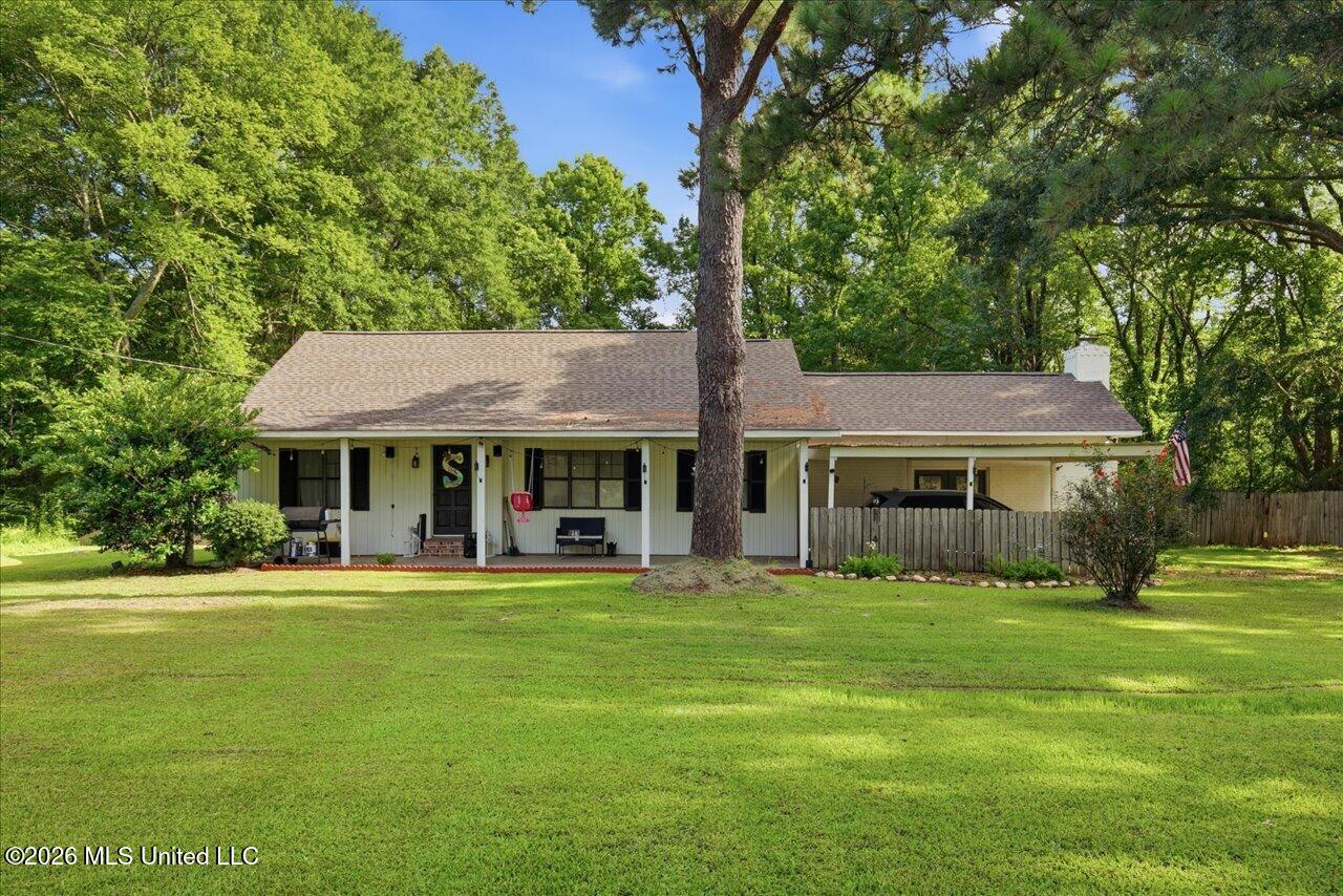 2596 Tank Road Property Photo 1