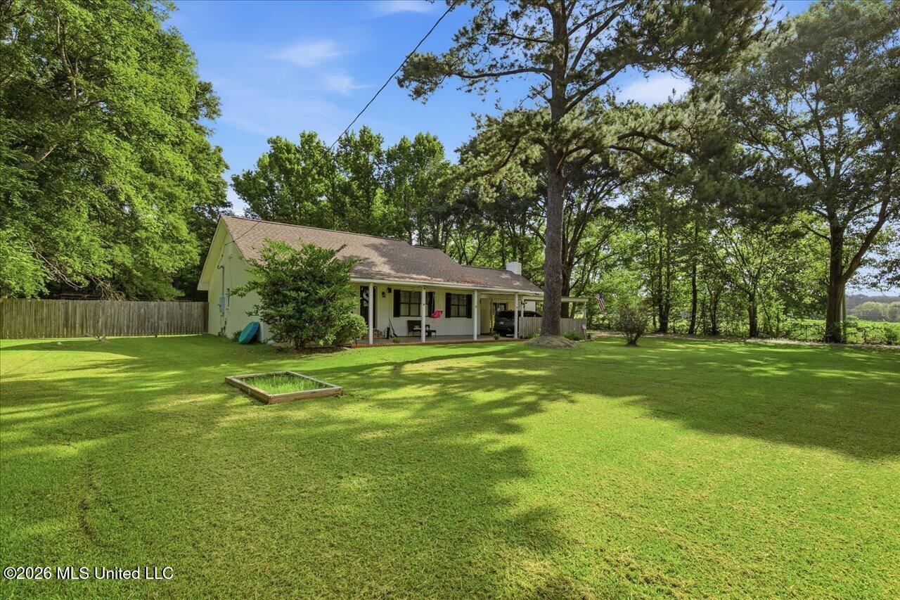 2596 Tank Road Property Photo 3