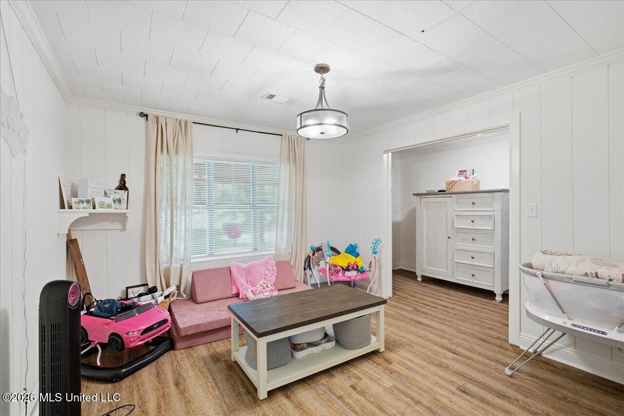 2596 Tank Road Property Photo 15