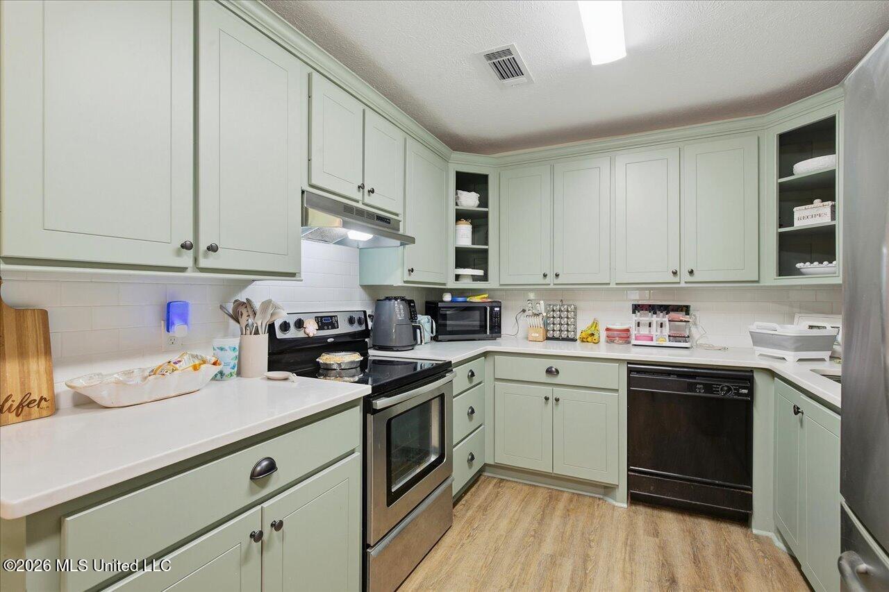2596 Tank Road Property Photo 16