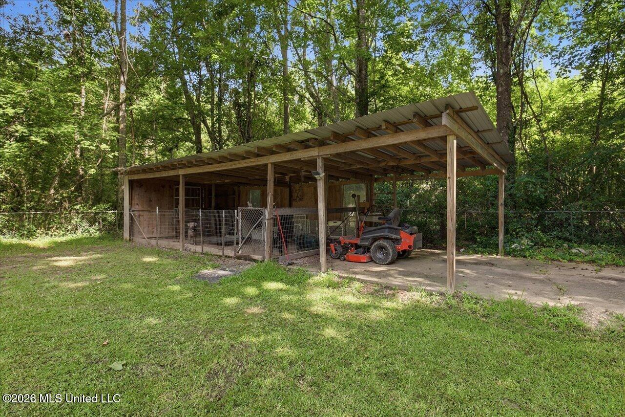 2596 Tank Road Property Photo 36
