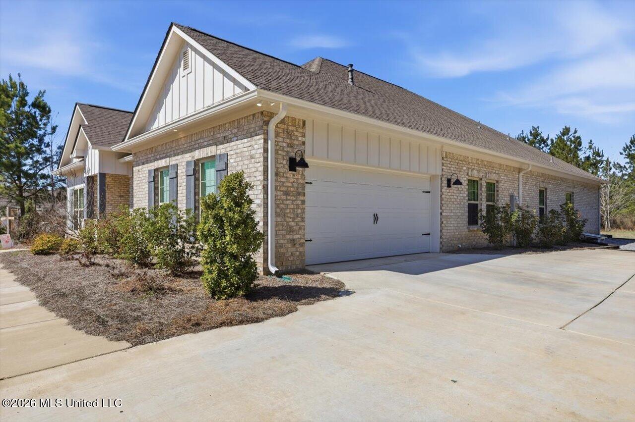 208 Stout Road Property Photo 5