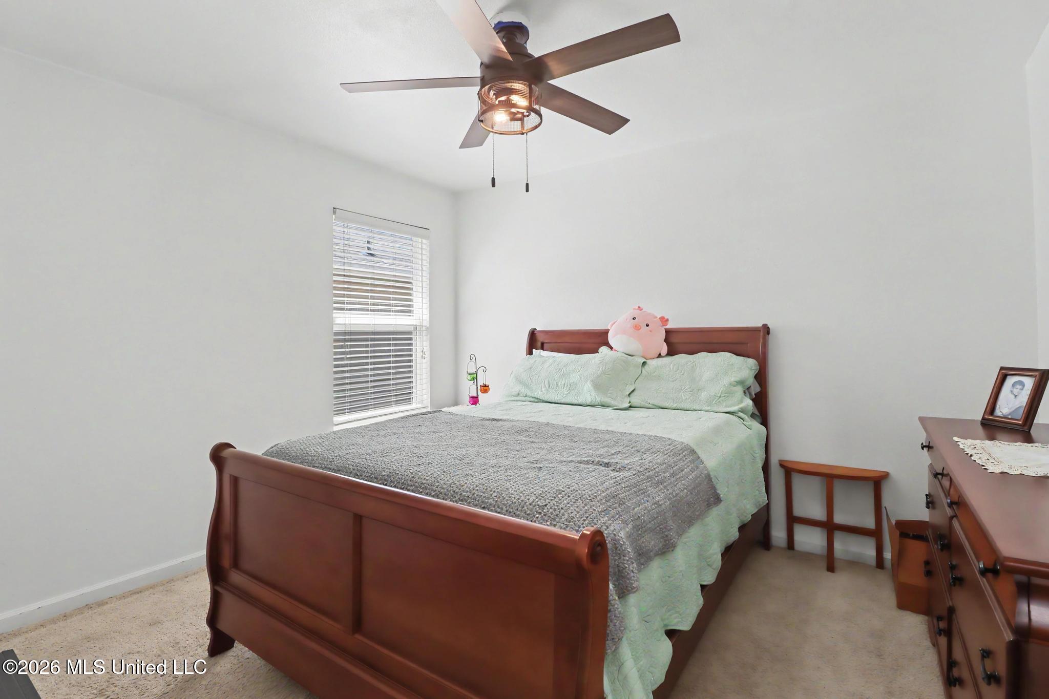 502 E Marigold Drive Property Photo 12