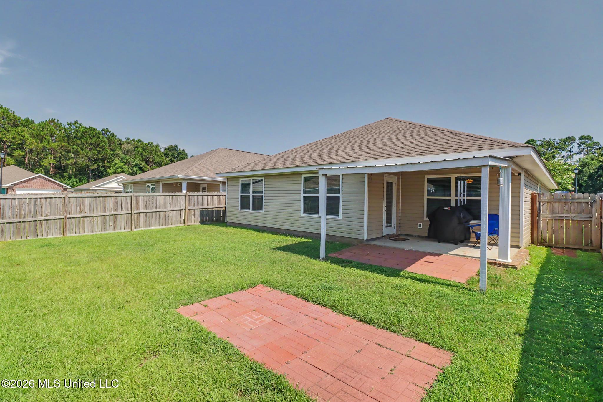 502 E Marigold Drive Property Photo 19