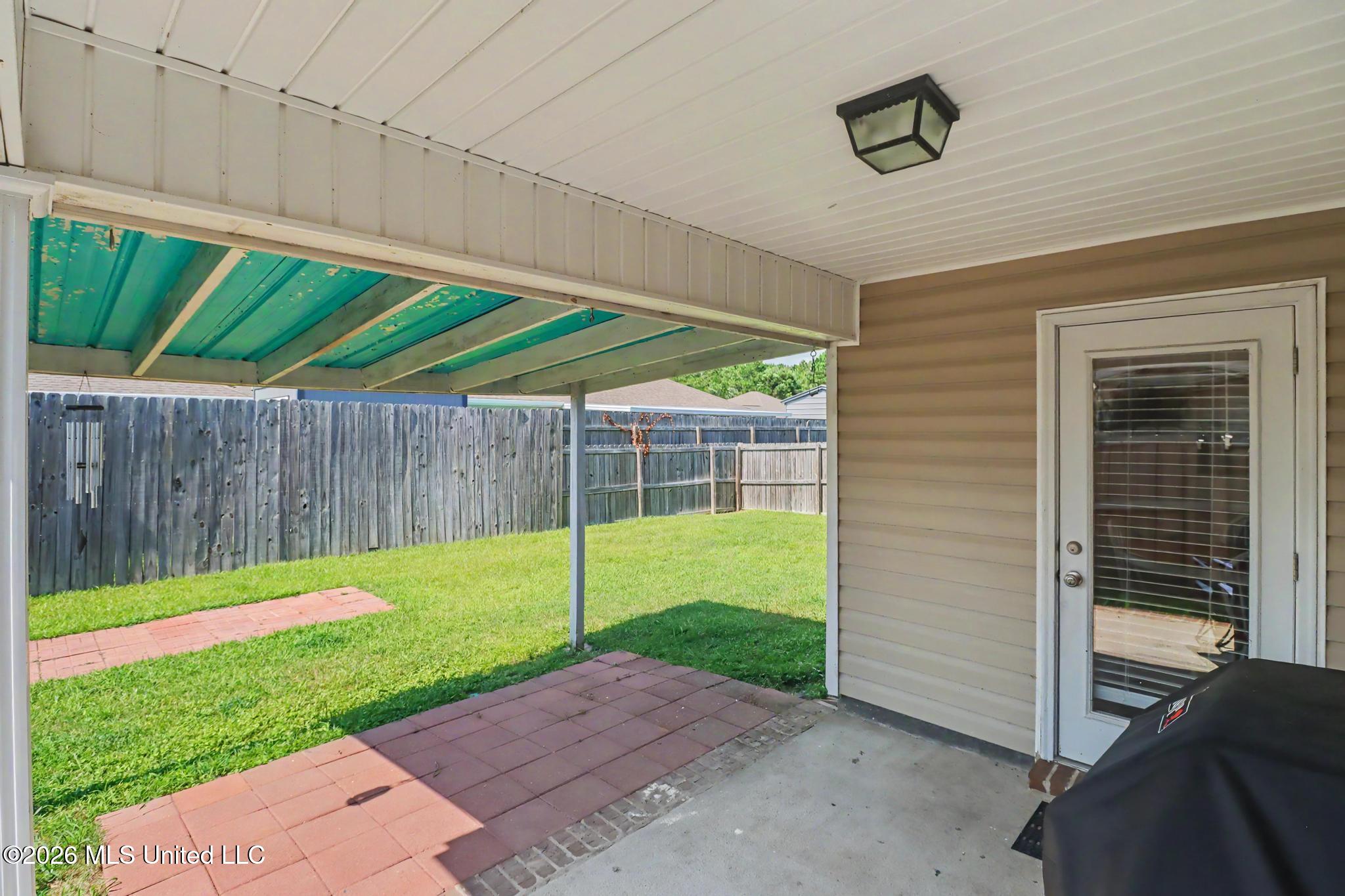 502 E Marigold Drive Property Photo 20