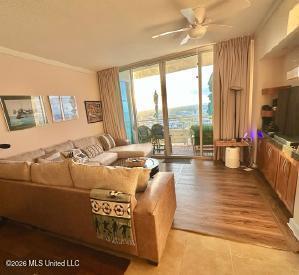 2060 Beach Boulevard Property Photo 7