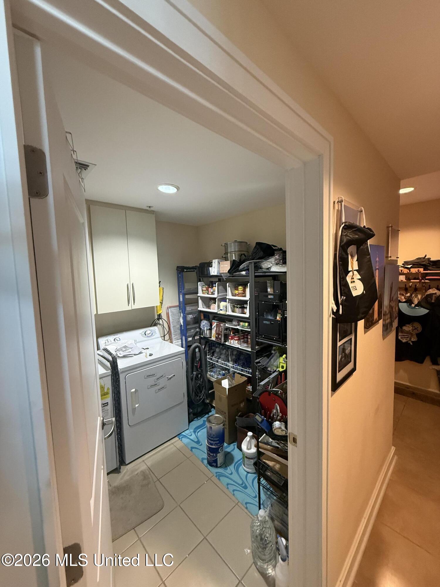 2060 Beach Boulevard Property Photo 17