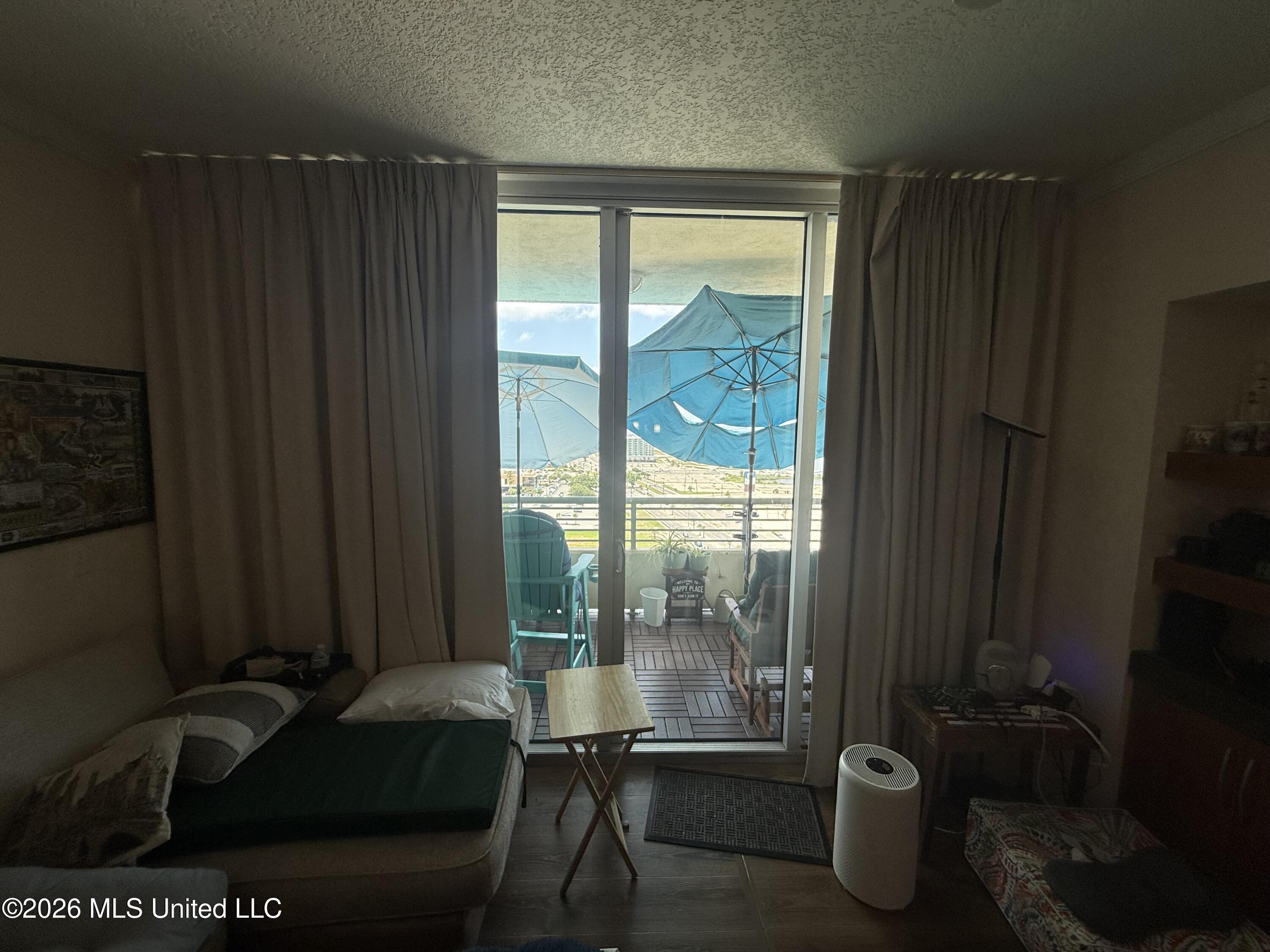 2060 Beach Boulevard Property Photo 48