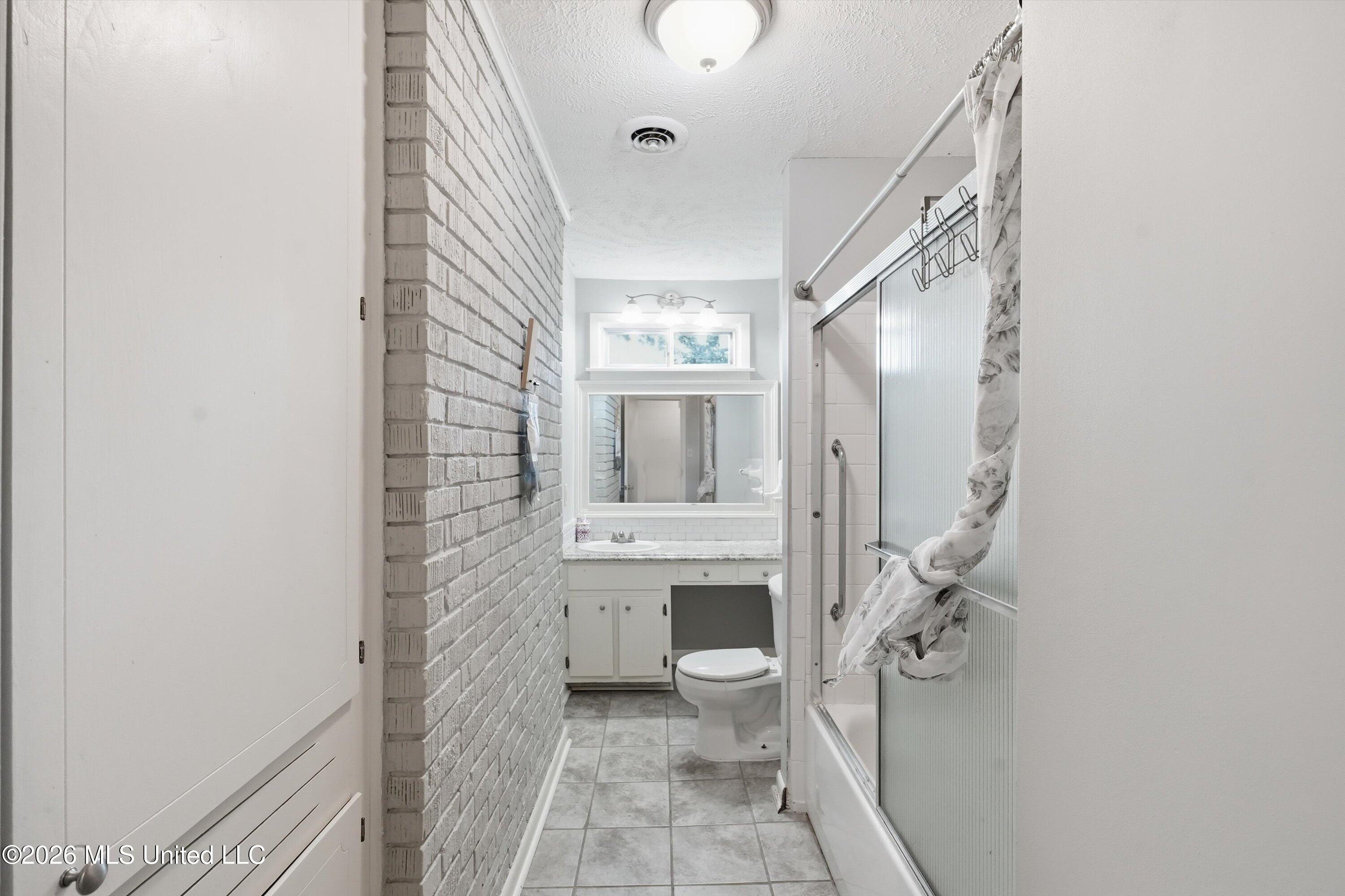 1011 Tanglewood Drive Property Photo 33