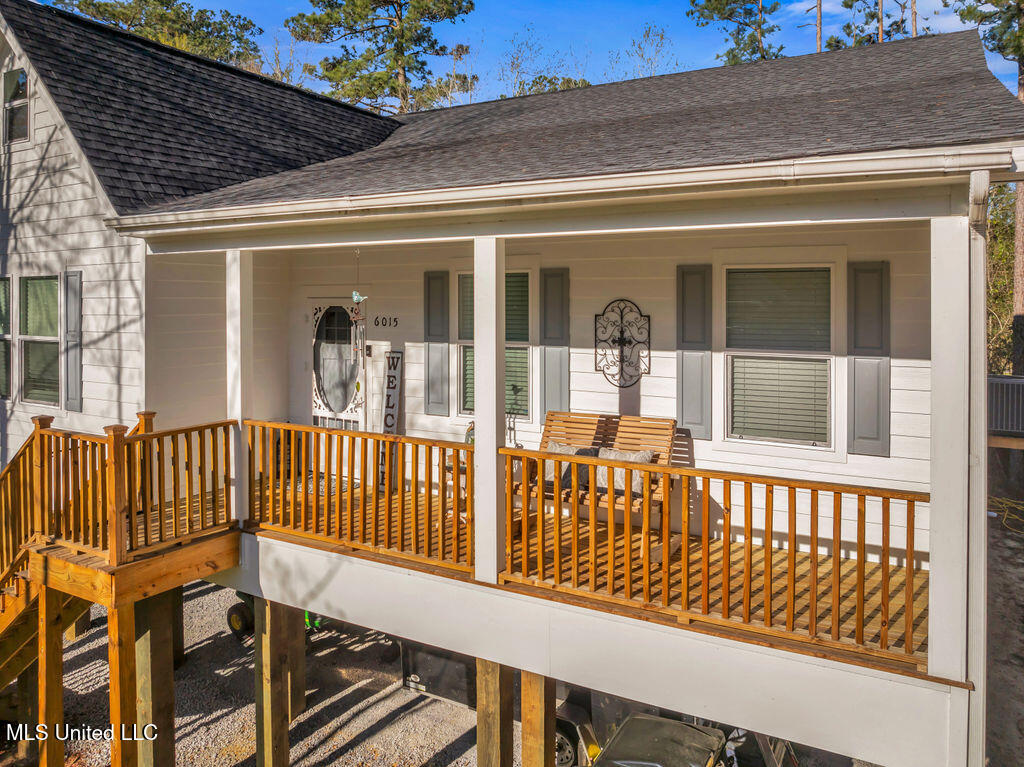 6015 Choctaw Place Property Photo 1