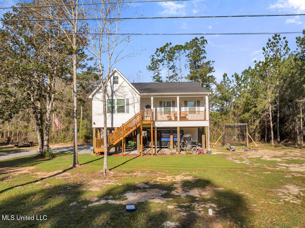 6015 Choctaw Place Property Photo 3
