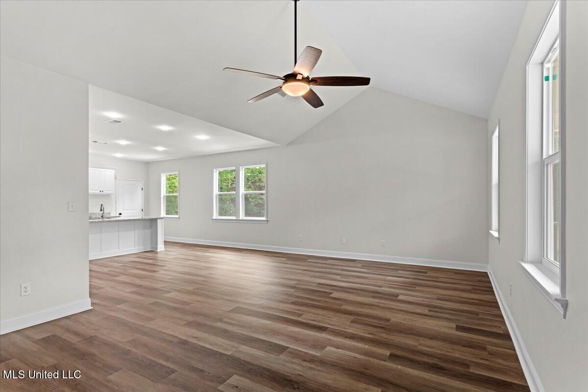 6015 Choctaw Place Property Photo 6