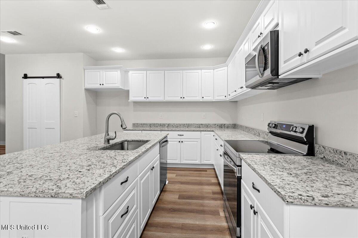 6015 Choctaw Place Property Photo 7