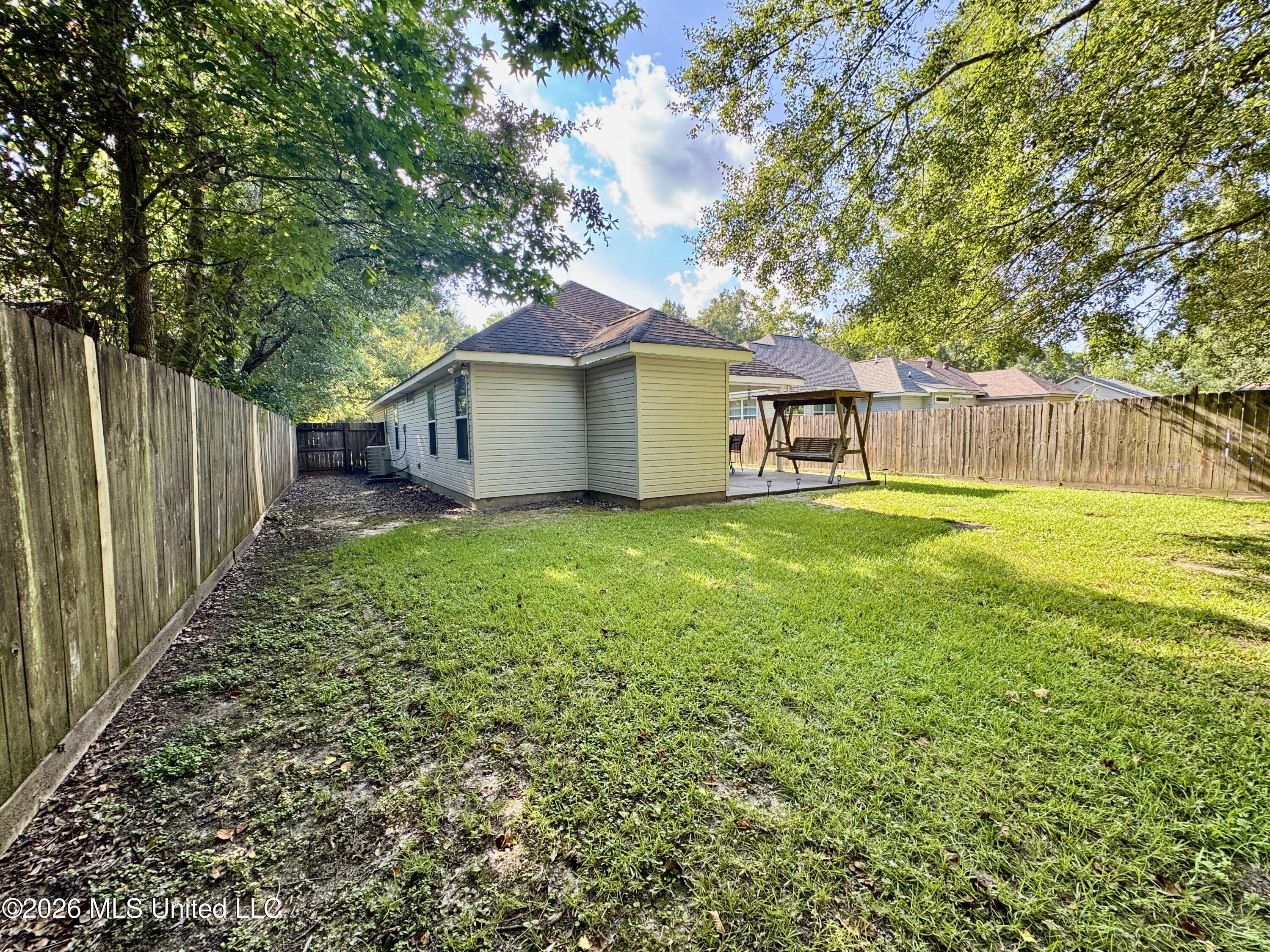 628 6th Street Property Photo 6