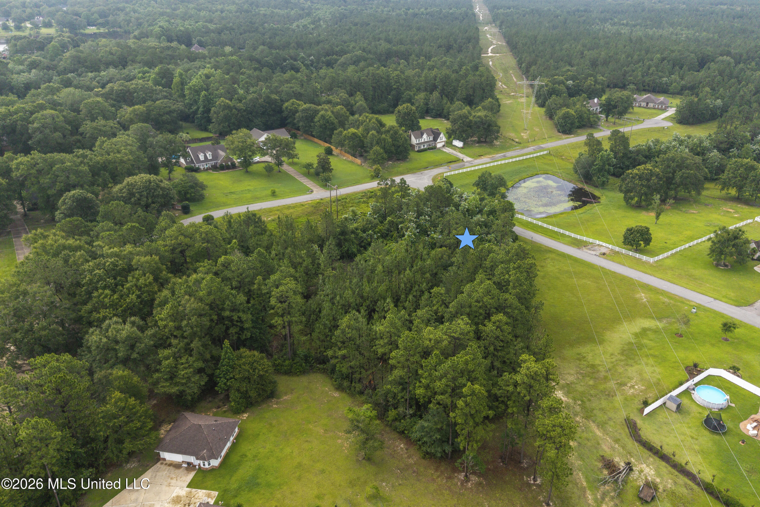 Spring Briar Trail Property Photo 12