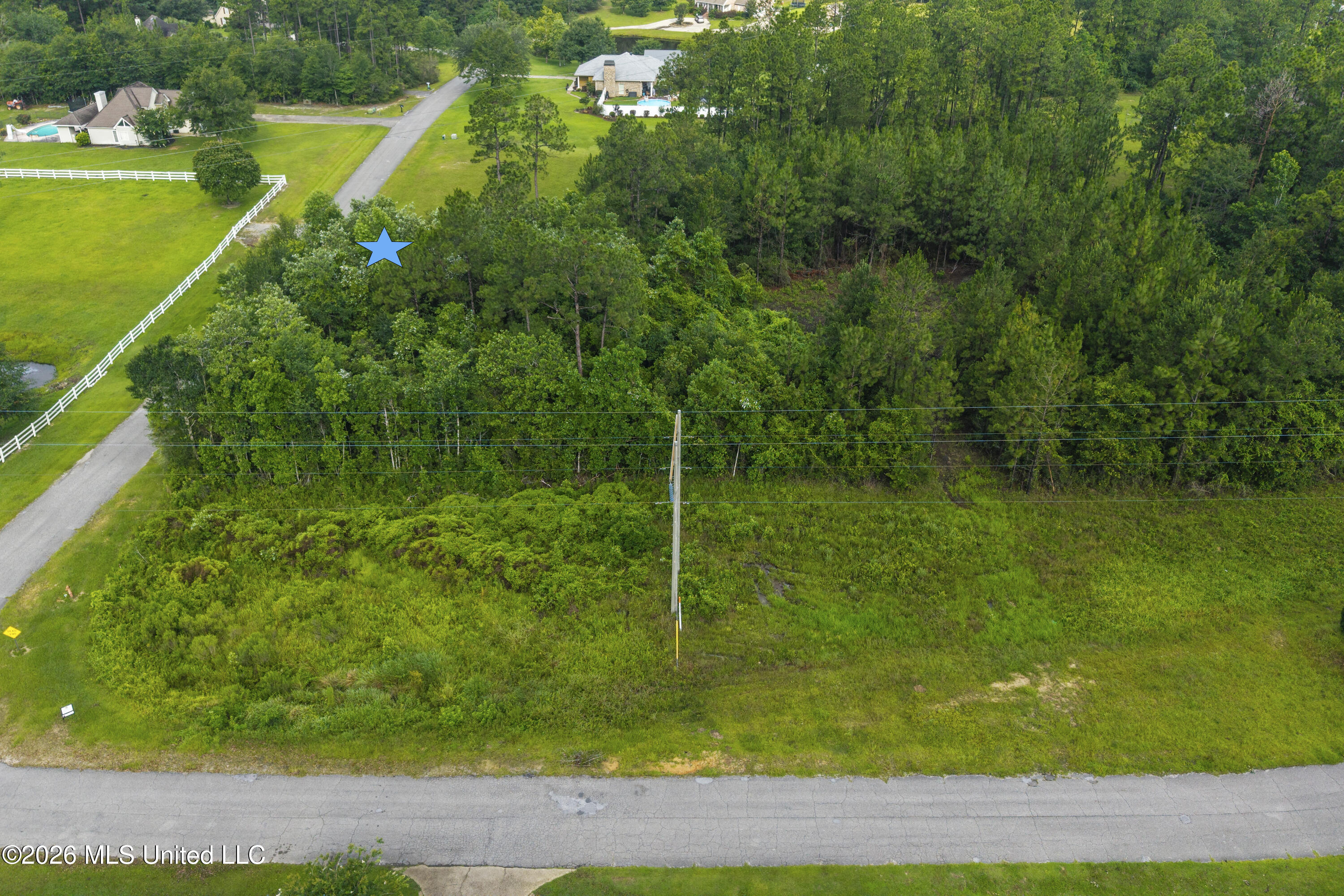 Spring Briar Trail Property Photo 16