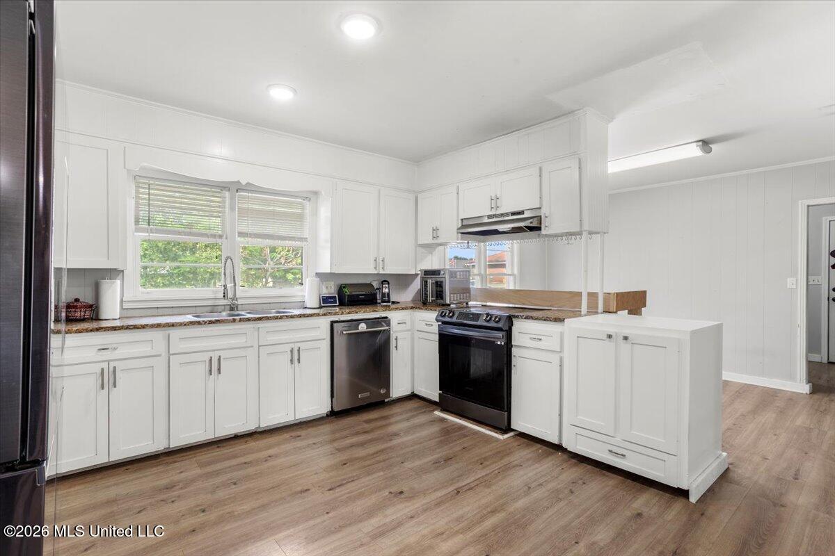140 Myrtle Street Property Photo 14