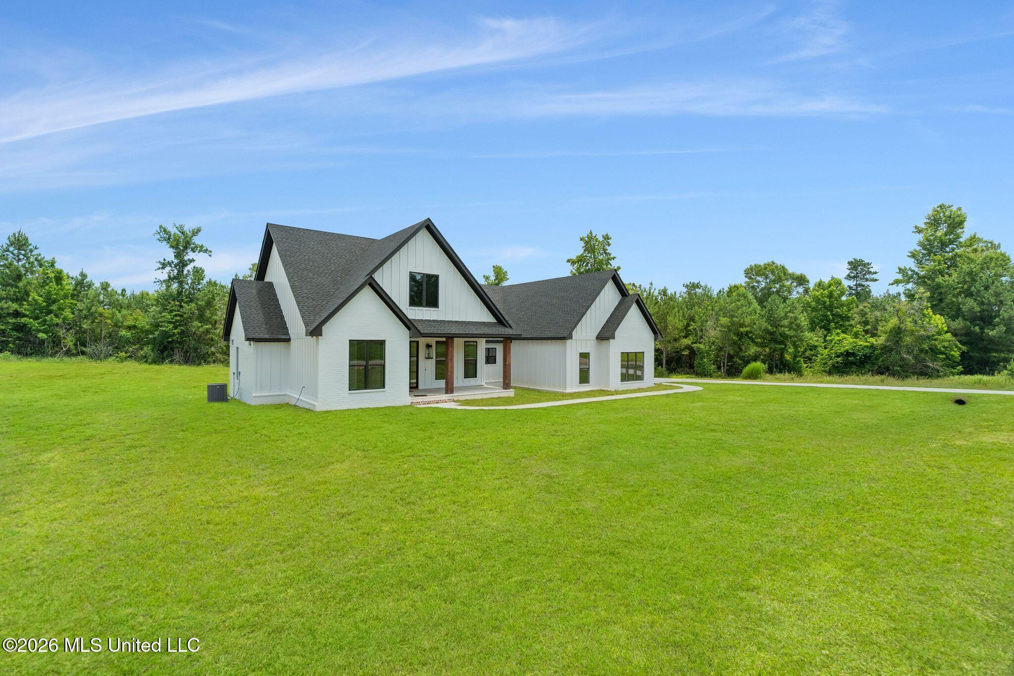 40 Whistlestop Property Photo 3