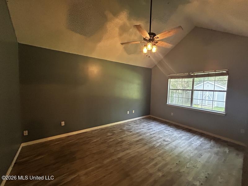 9201 Marina Avenue Property Photo 8