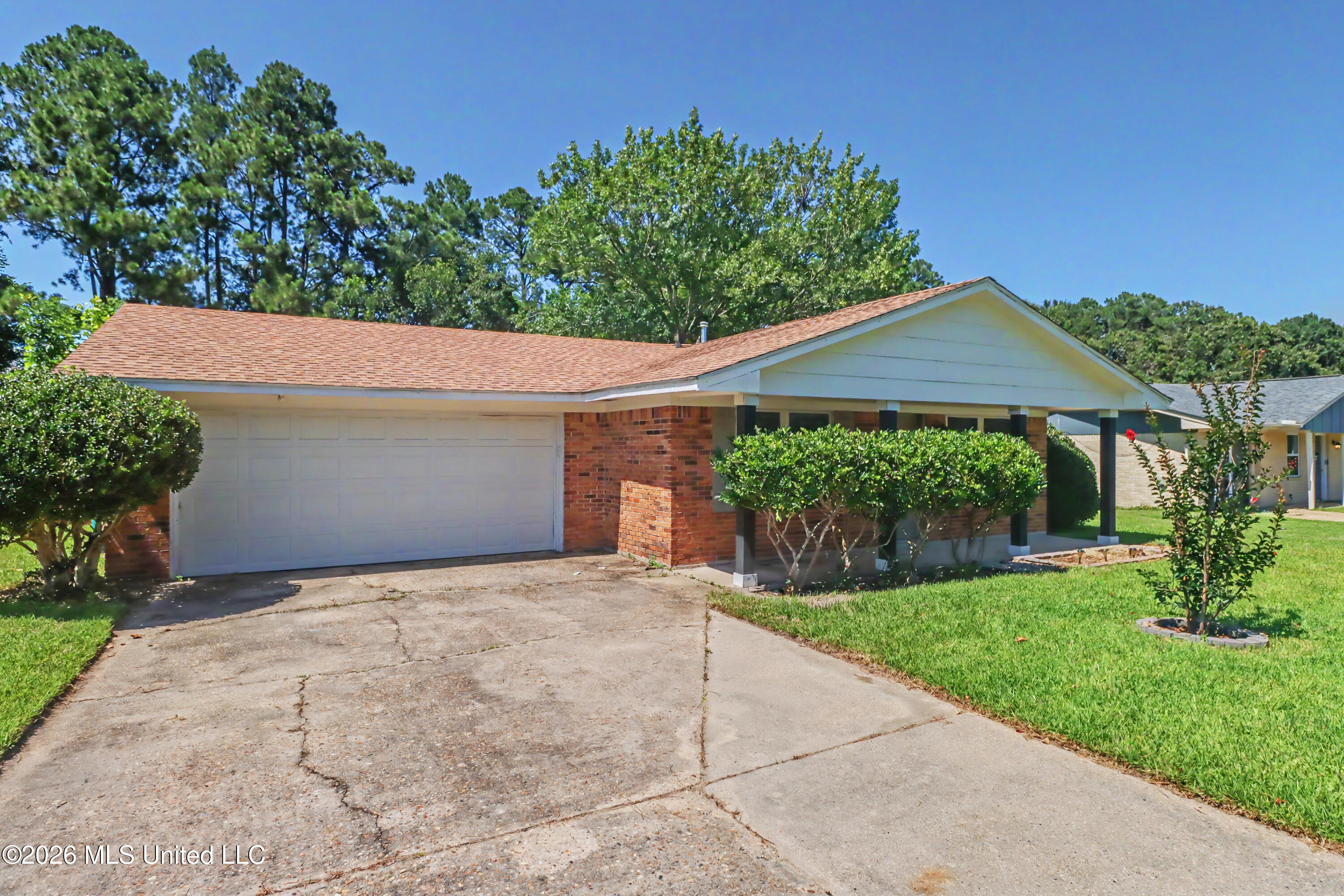 15420 Anderson Drive Property Photo 3