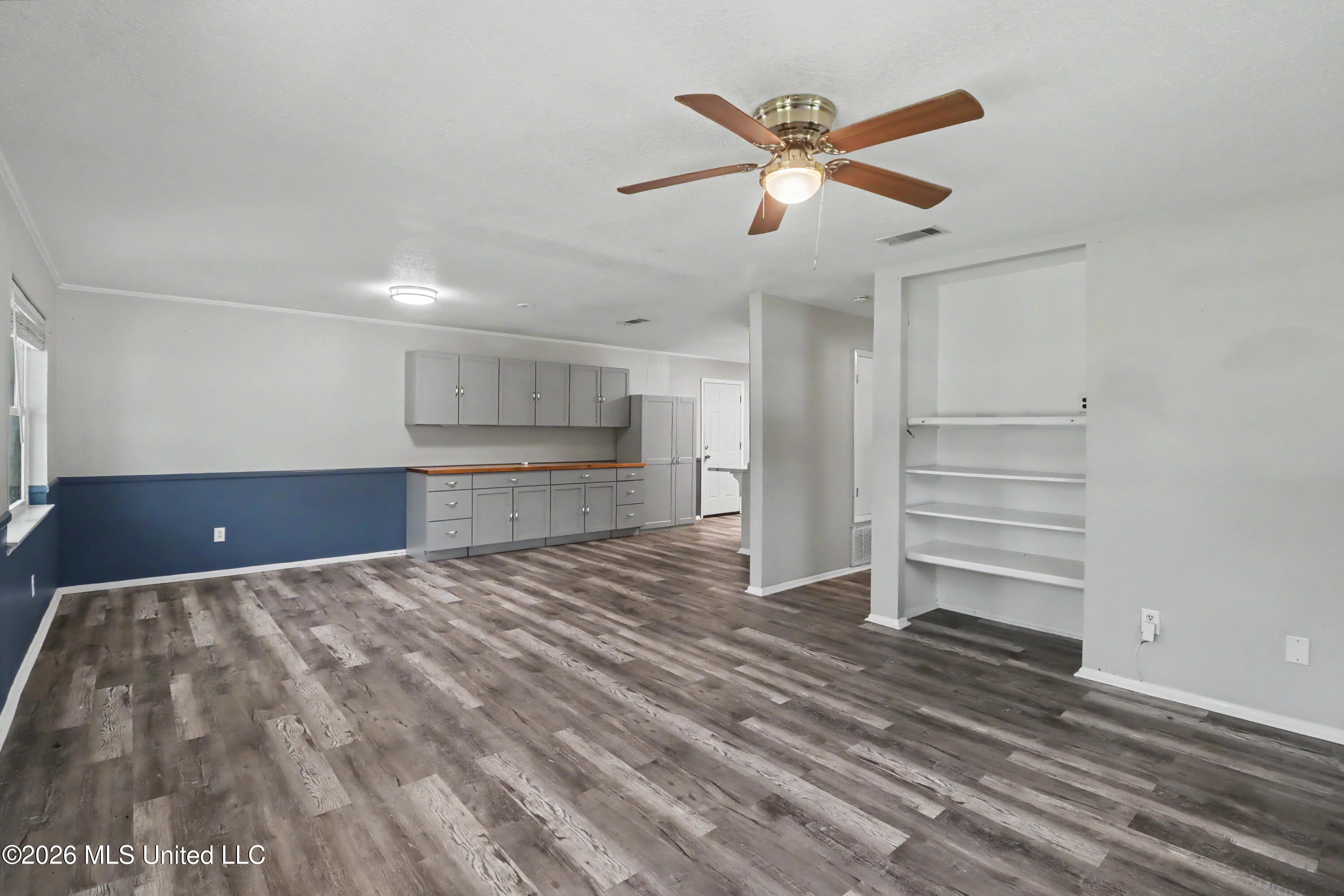 15420 Anderson Drive Property Photo 6