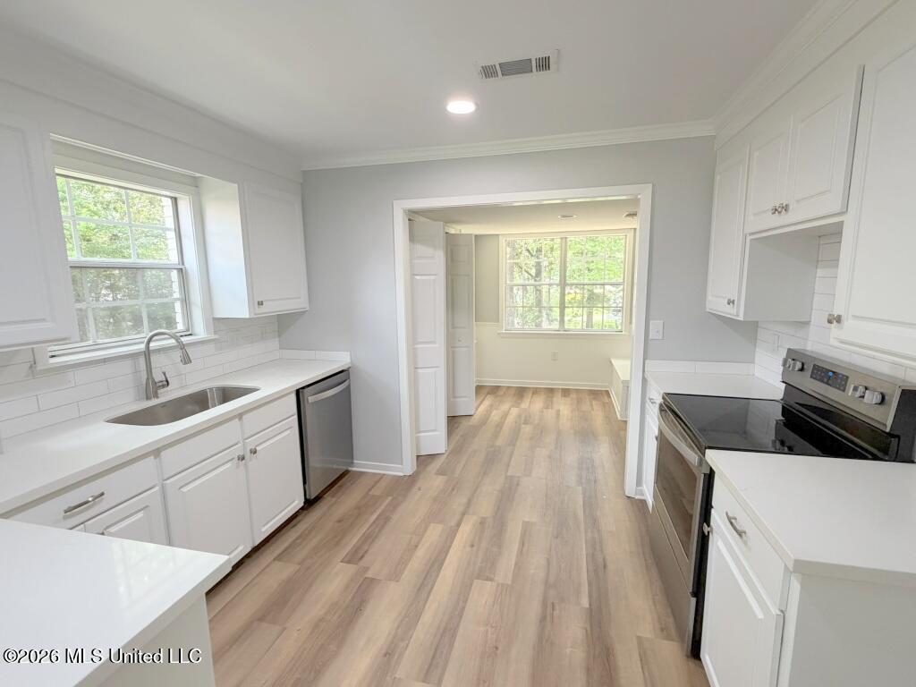 1404 Rosemont Drive Property Photo 5
