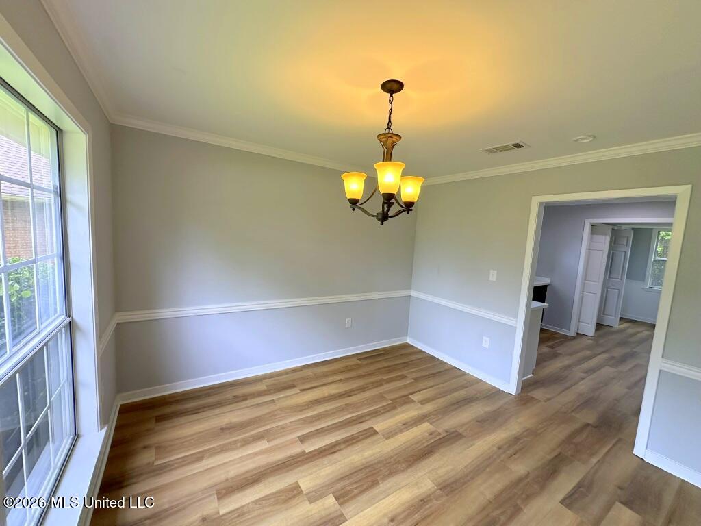 1404 Rosemont Drive Property Photo 8