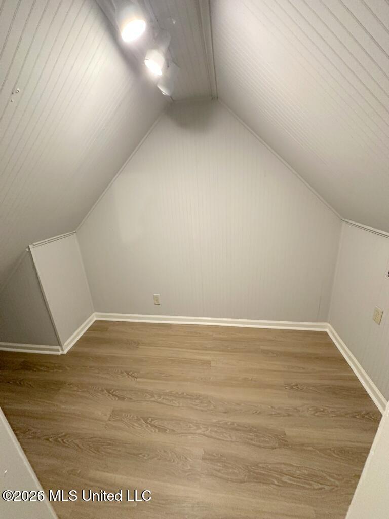 1404 Rosemont Drive Property Photo 17