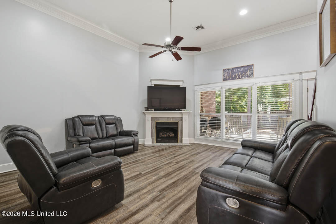 20 Cottage Park Property Photo 6