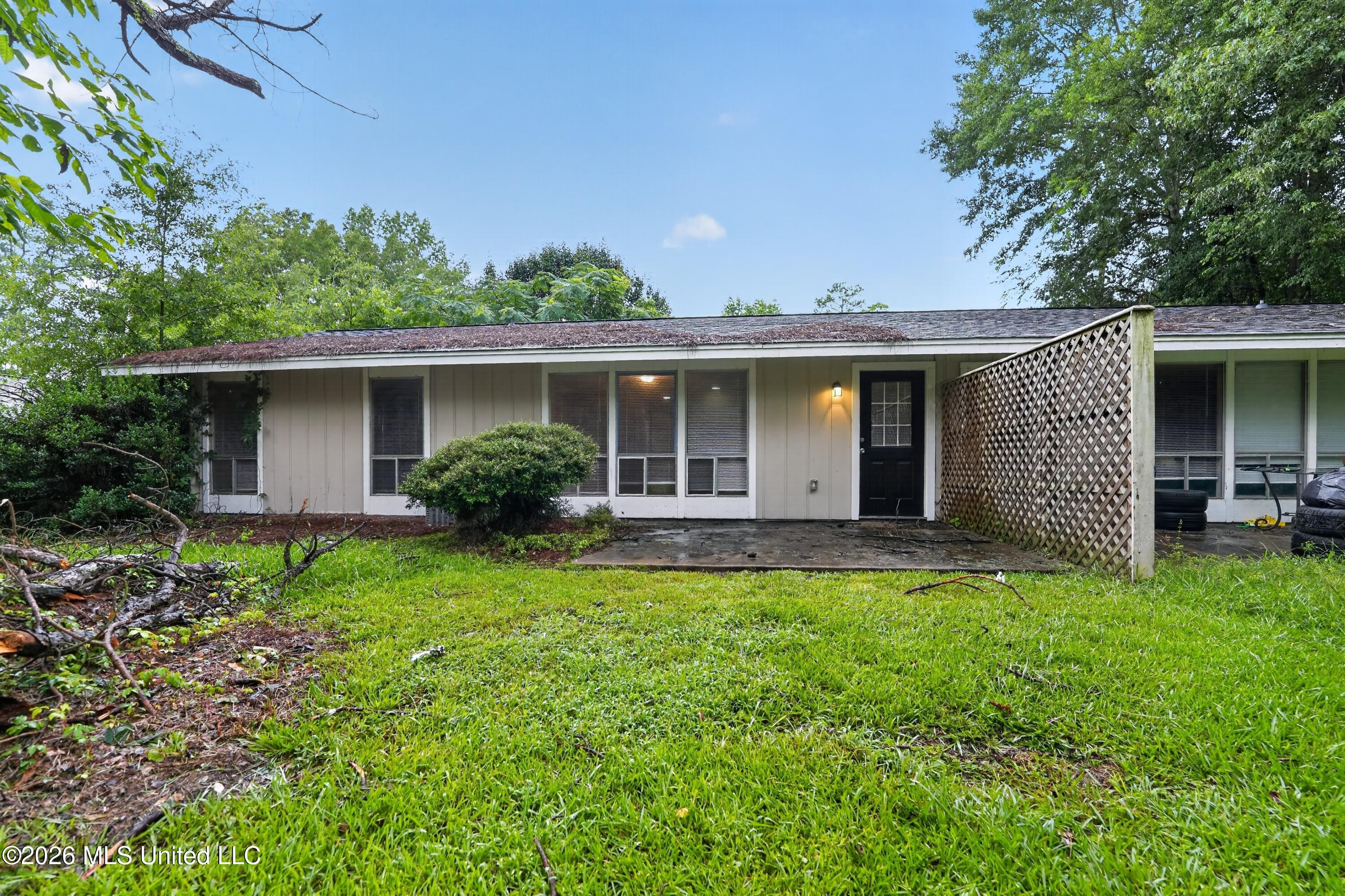 5710 Orchard View Property Photo 1