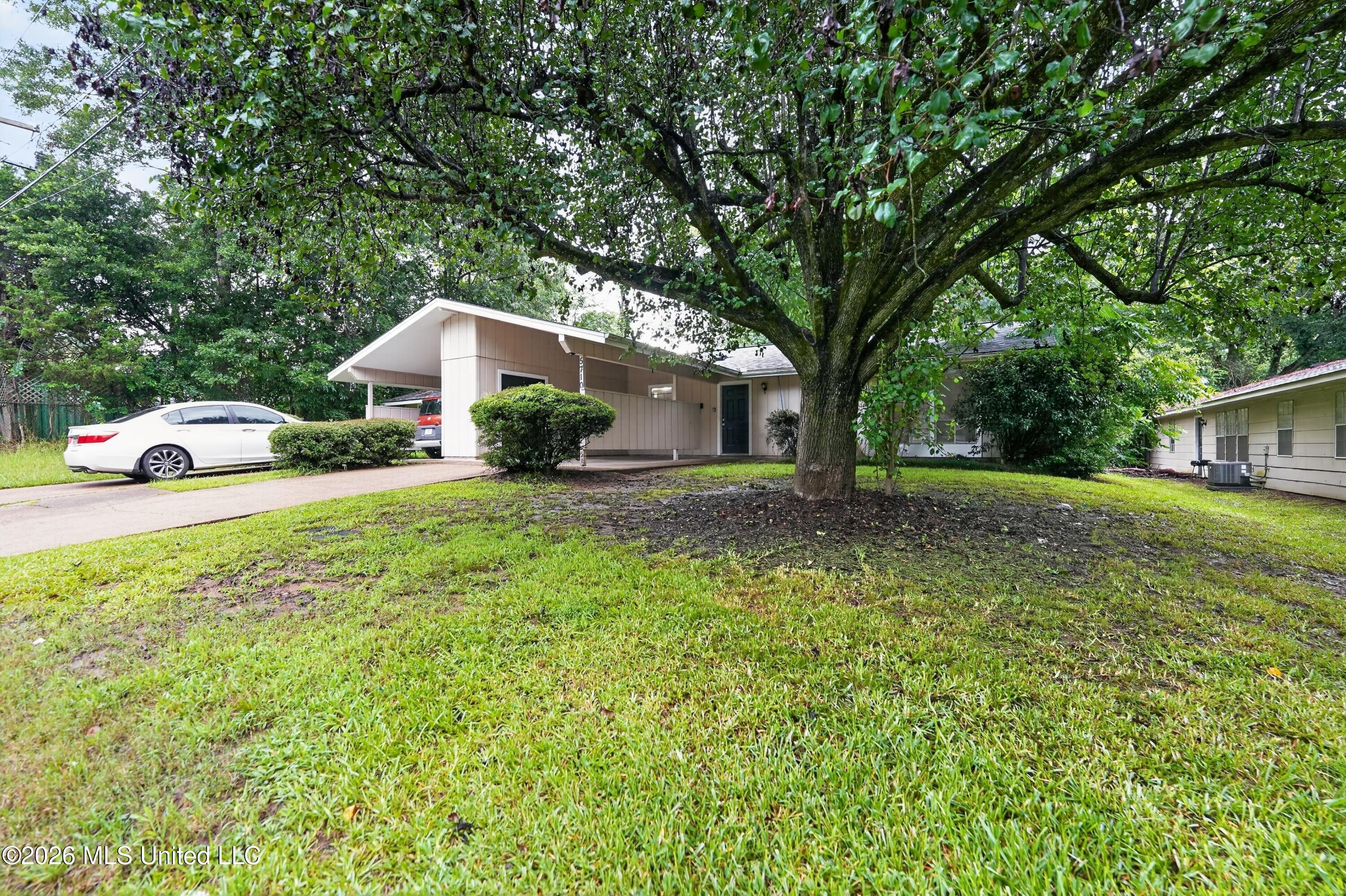5710 Orchard View Property Photo 3