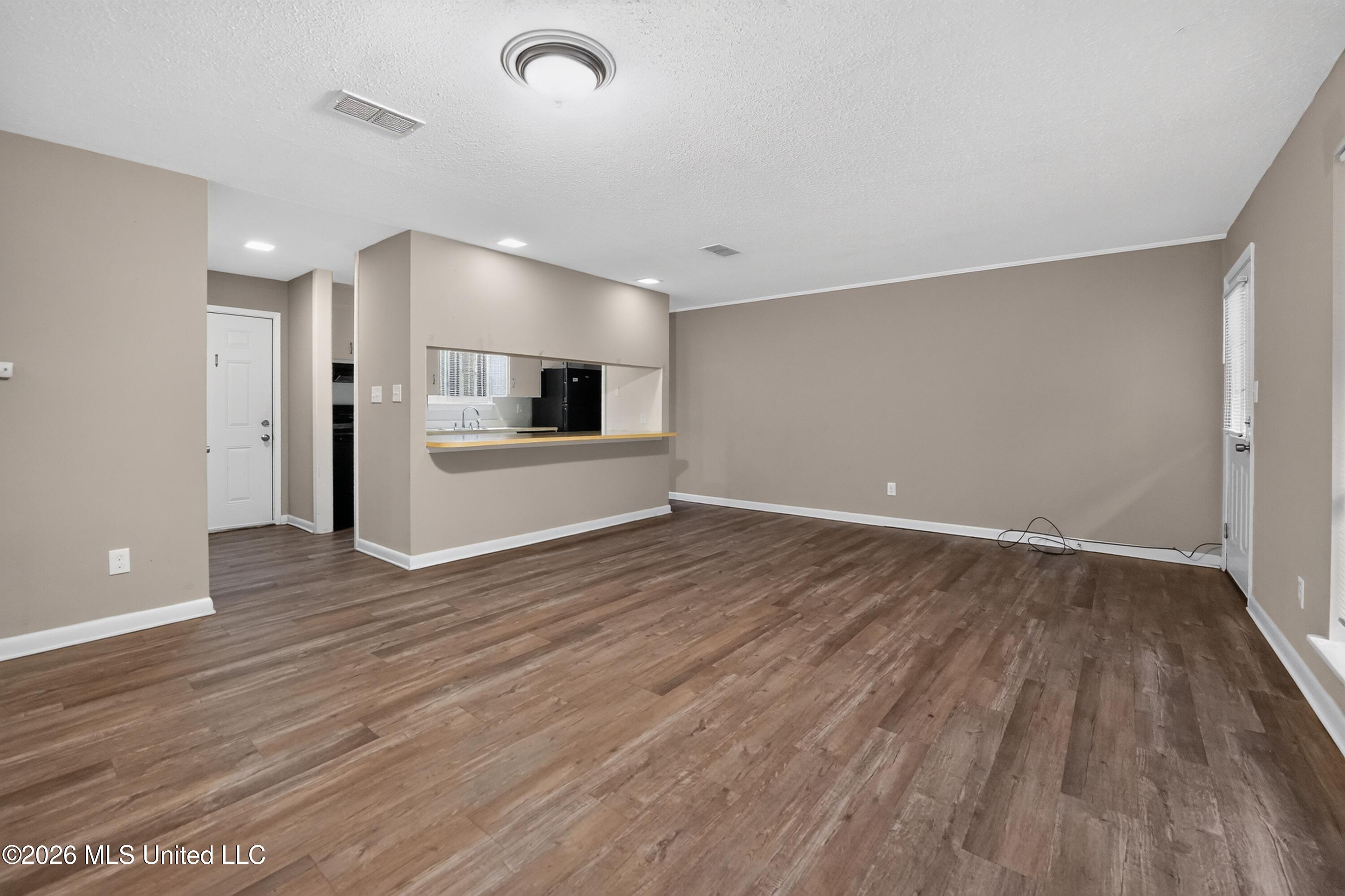 5710 Orchard View Property Photo 11