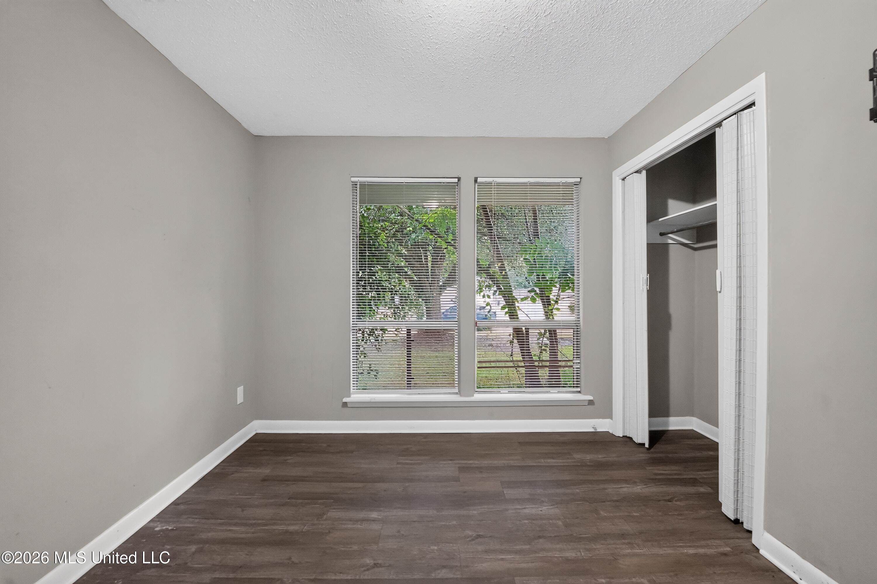 5710 Orchard View Property Photo 23