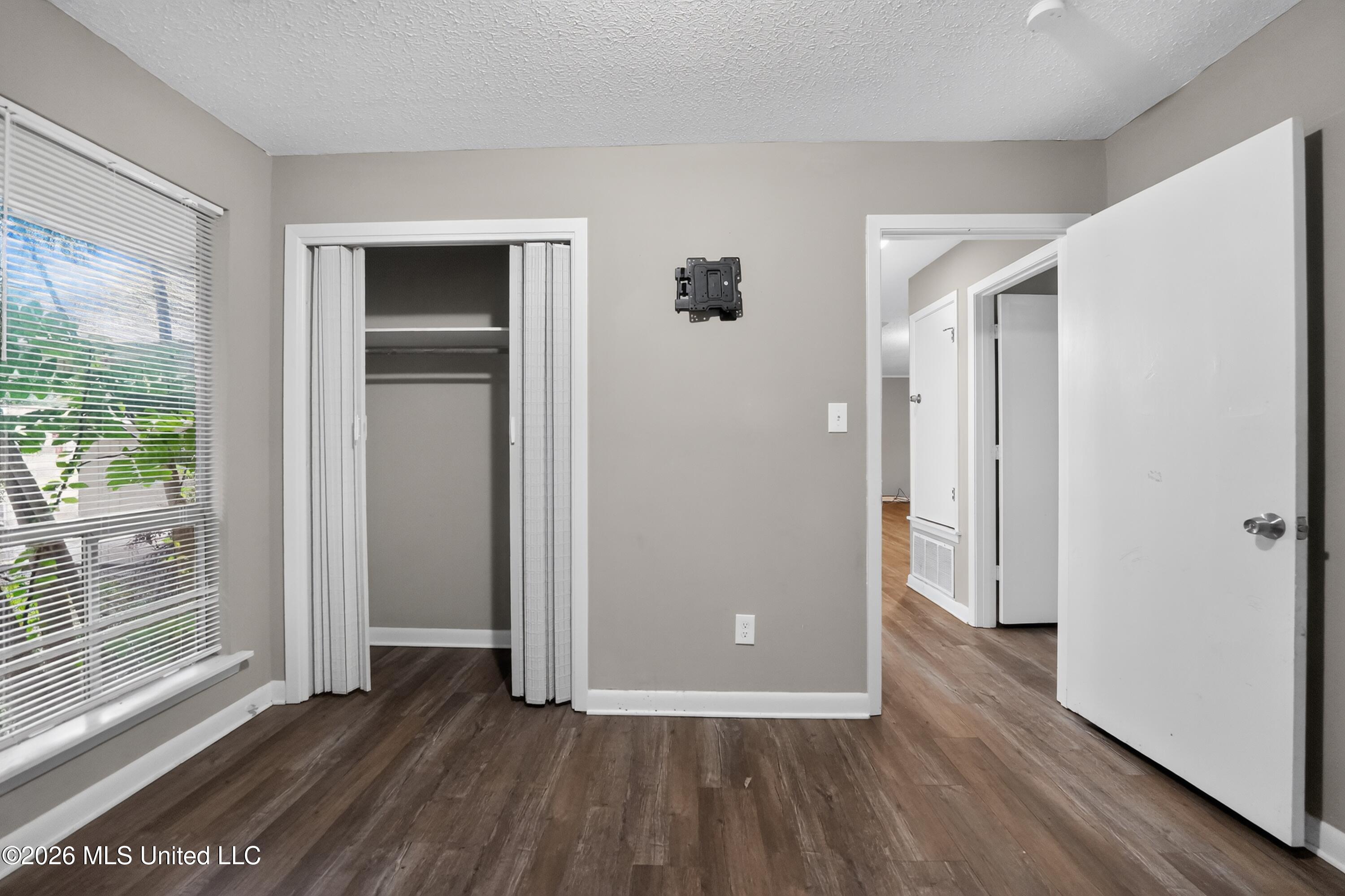 5710 Orchard View Property Photo 26
