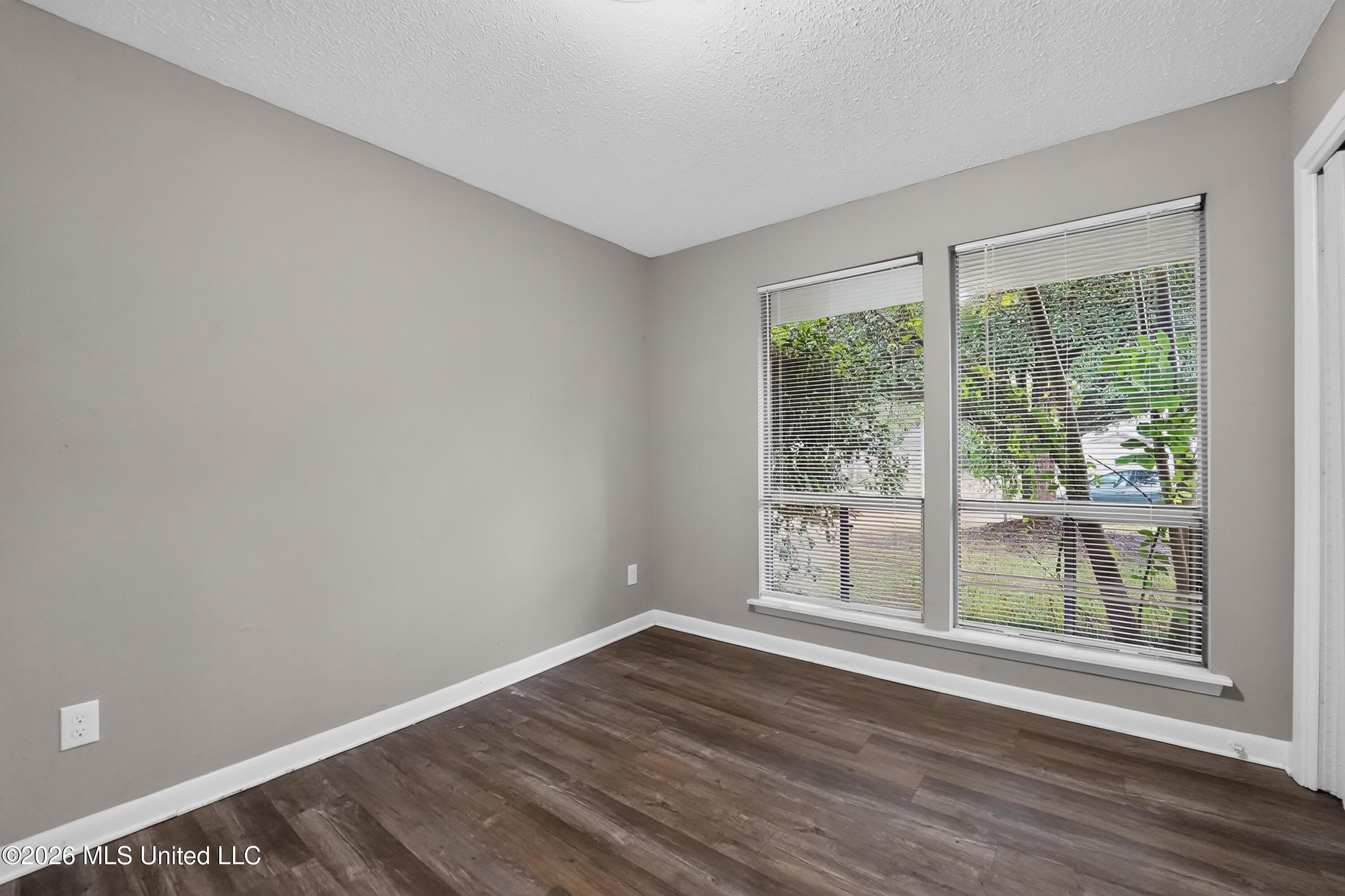 5710 Orchard View Property Photo 27