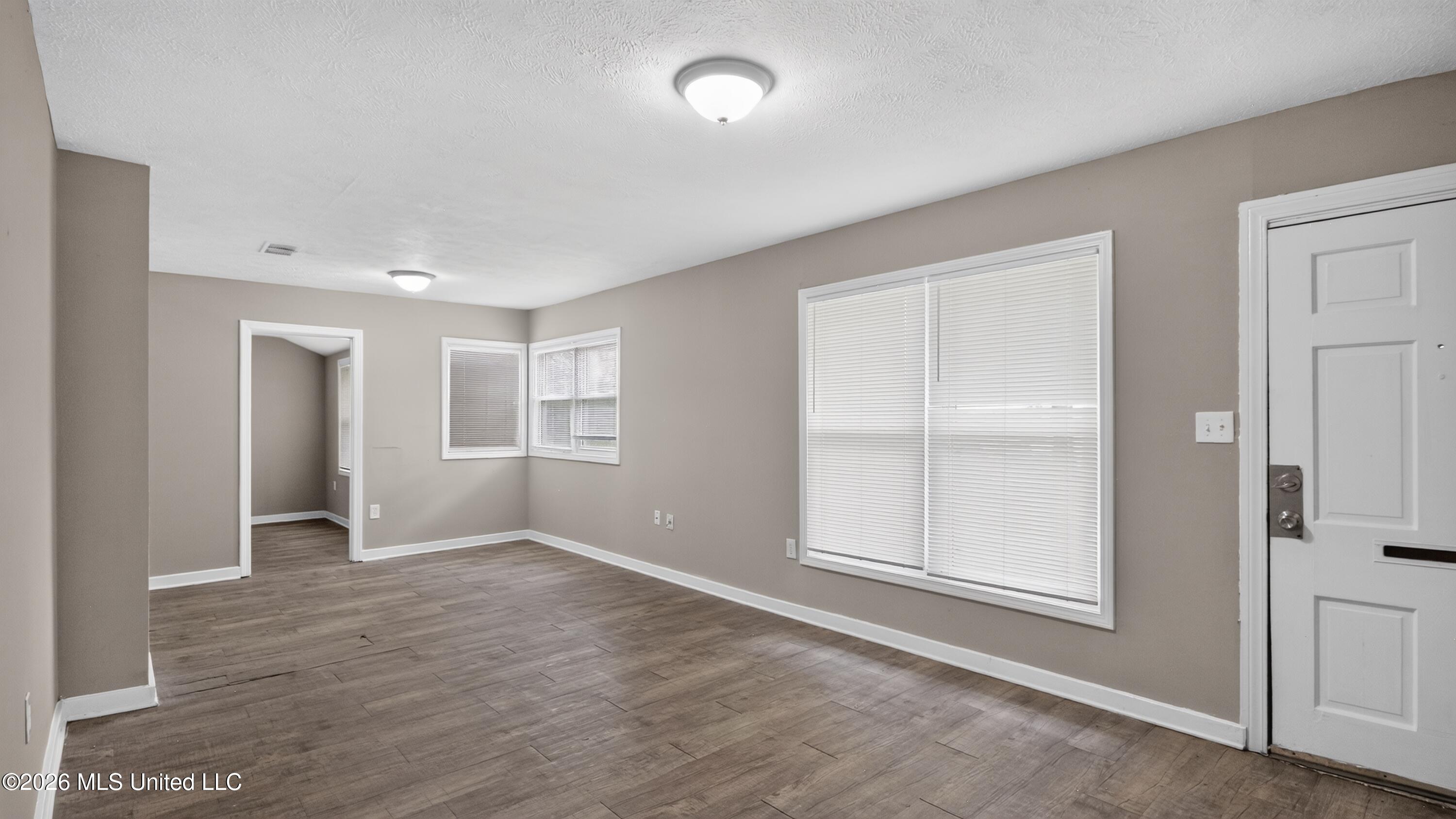 609 Launcelot Road Property Photo 6