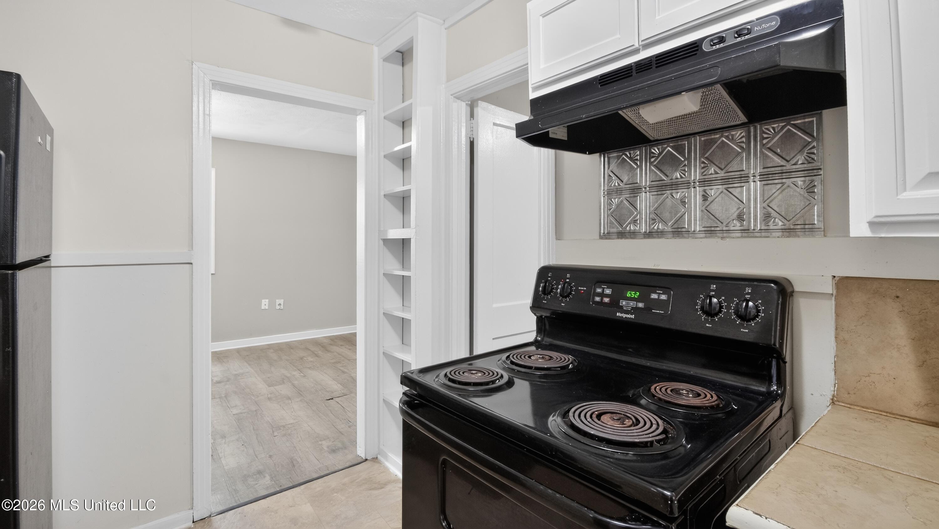 609 Launcelot Road Property Photo 15