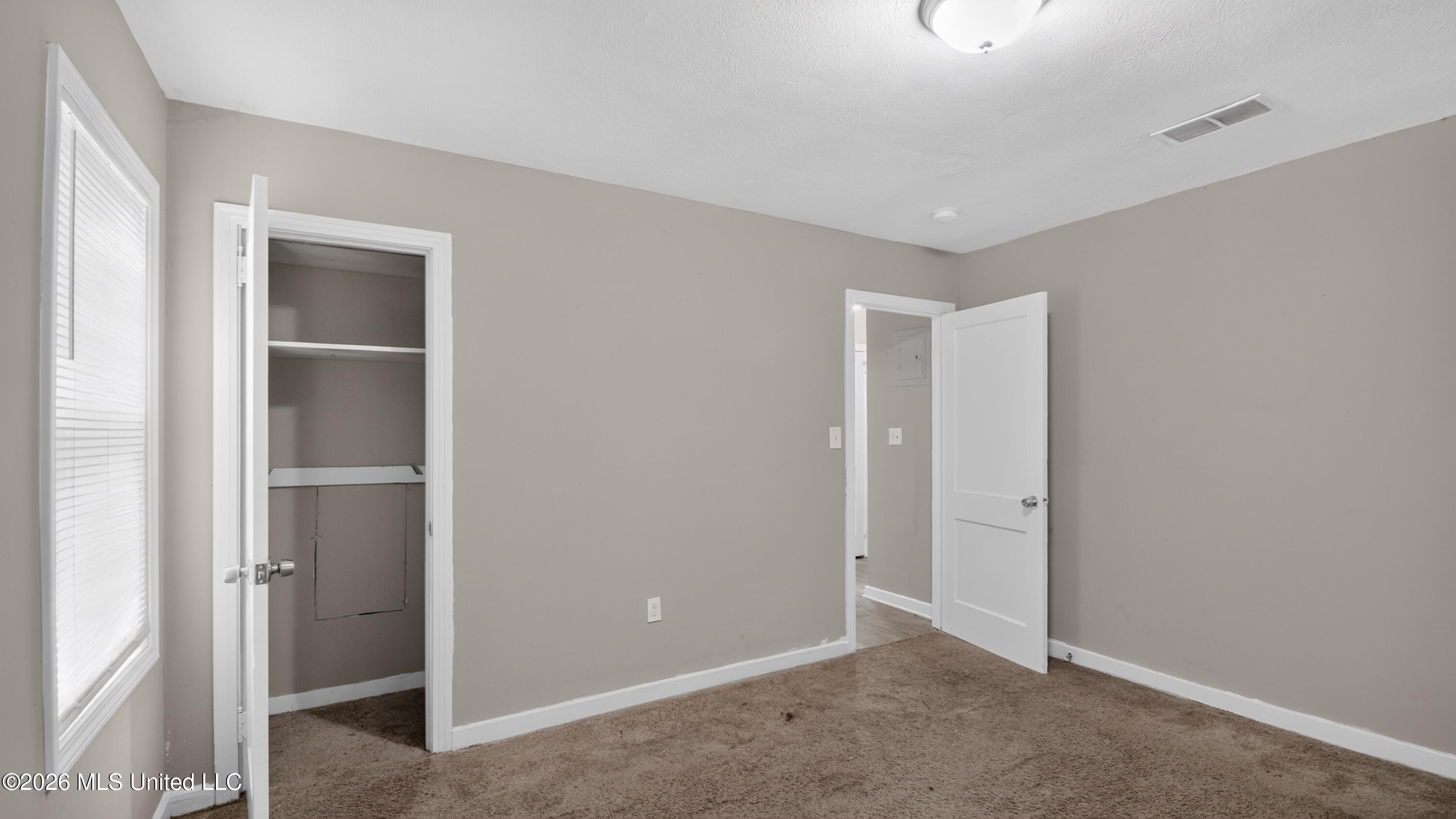 609 Launcelot Road Property Photo 23