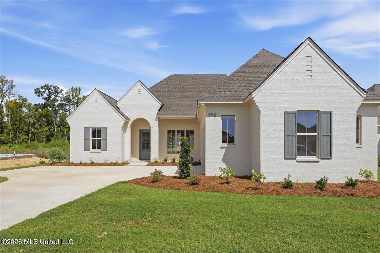 392 Aurora Circle Property Photo 1