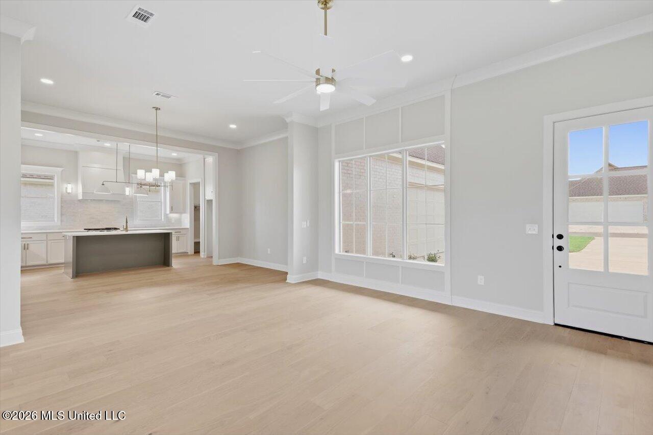 392 Aurora Circle Property Photo 6